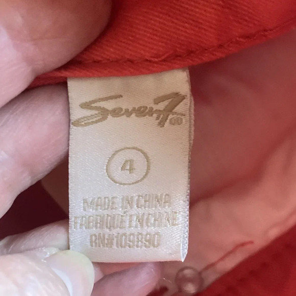 𝅺Seven7 Distressed Cropped Jeans, Coral Color, Size 4‎ - Picture 3 of 12